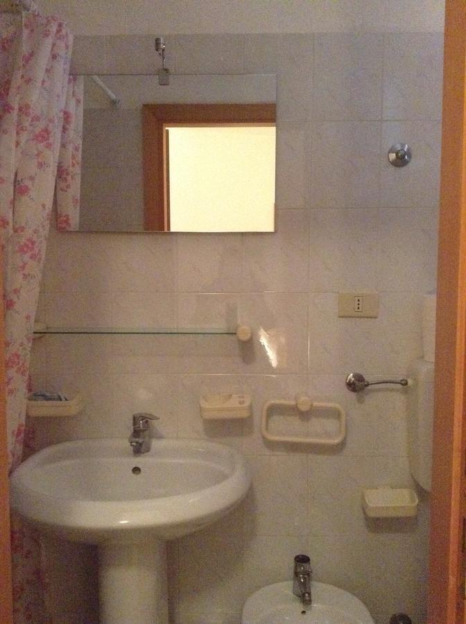 La Rosa Hotel 2*